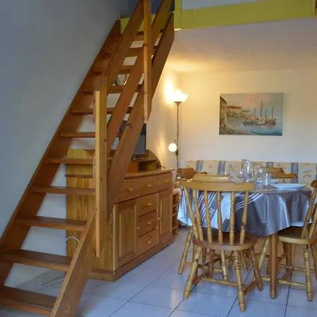 Maison 3 Pieces Avec Piscine, Parking Prive, Proche Et Centre D'argeles-sur-mer - Fr-1-225-75